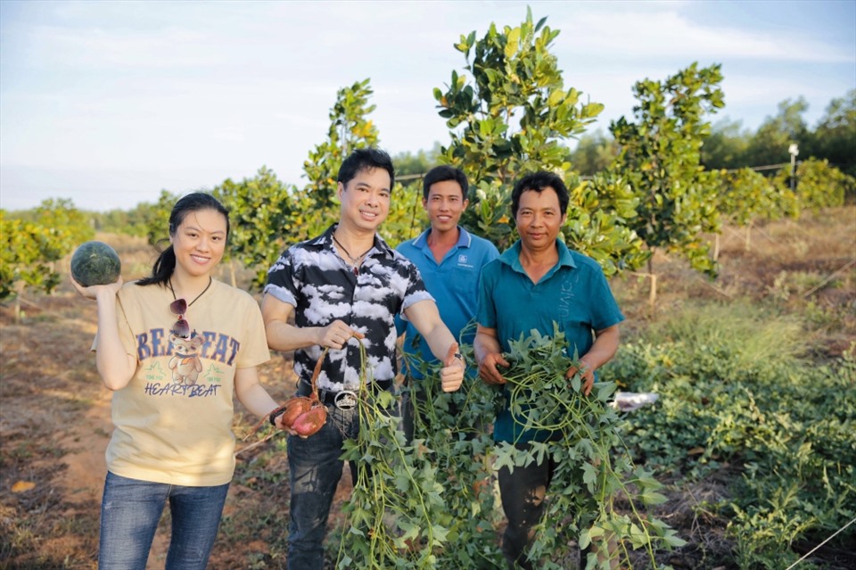 Ngọc Sơn mua khu vườn rộng 50 héc ta tại Bình Thuận để trồng rau, nuôi cá-1