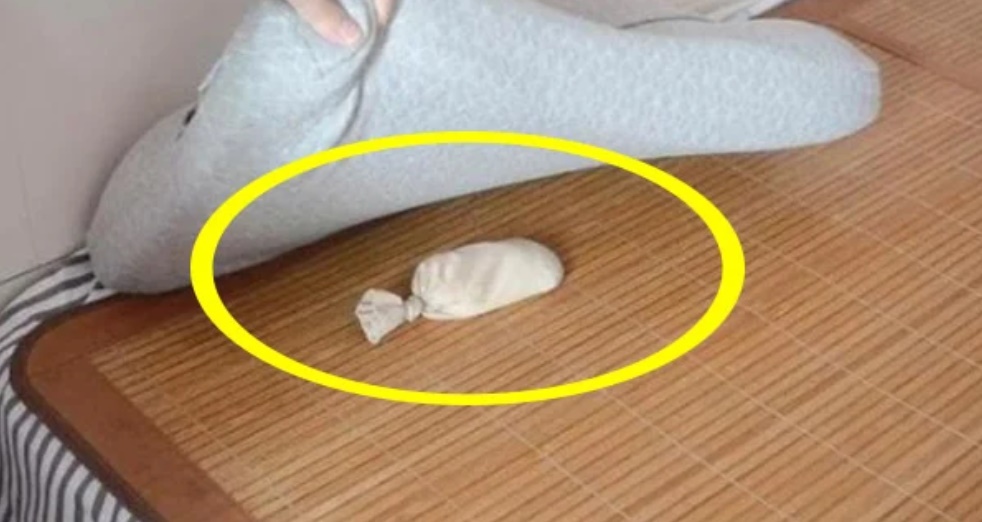 Để 1 nắm gạo dưới gối, công dụng tuyệt vời khiến bạn bất ngờ, nhà ai ẩm thấp càng nên thử-1