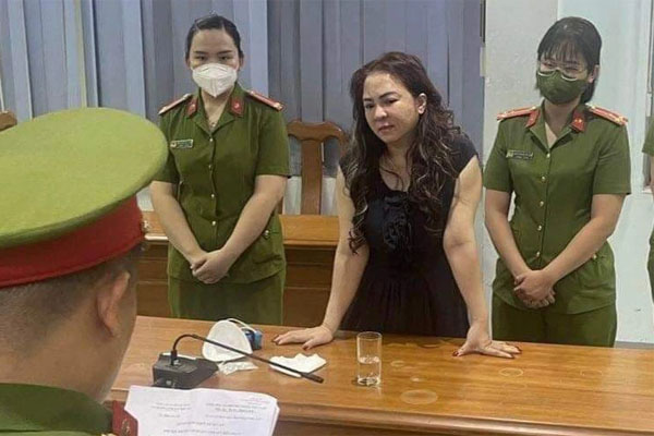 Trước khi bị bắt tạm giam, bà Nguyễn Phương Hằng vẫn đăng đàn thông báo tổ chức talkshow Nghịch lý thay đạo lý-4