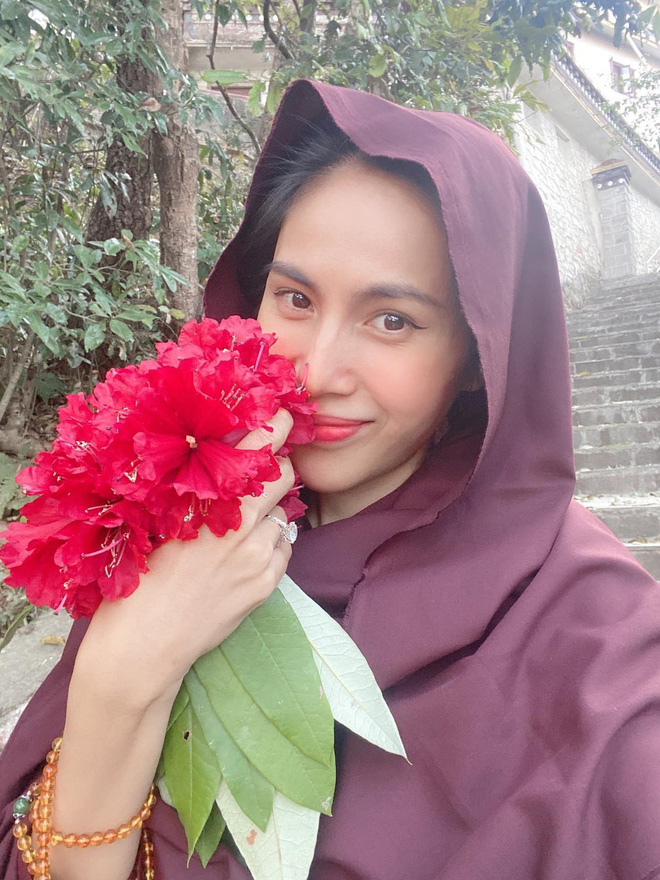 Bà Phương Hằng bị khởi tố và bắt tạm giam, Công Vinh nói 1 câu rõ thái độ-2