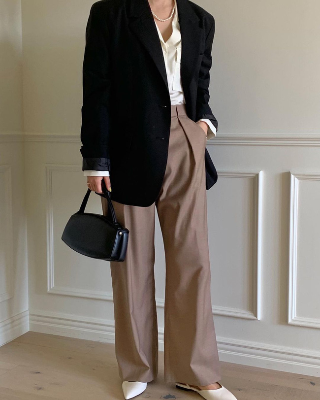 Gái Hàn diện nhiều phong cách với một chiếc quần mà ai cũng có, hóa ra là vì lên đồ đẹp mê-4