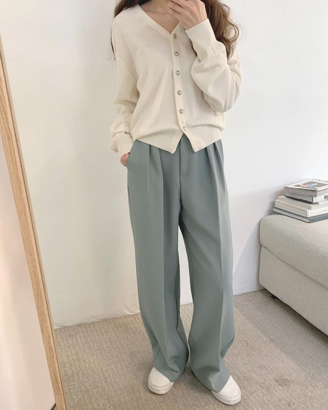 Gái Hàn diện nhiều phong cách với một chiếc quần mà ai cũng có, hóa ra là vì lên đồ đẹp mê-11