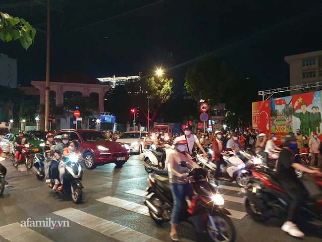 Trợ lý - người thân cận nhất của bà Nguyễn Phương Hằng nói gì sau khi CEO Đại Nam bị bắt?-3