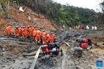 Vụ rơi máy bay ở Trung Quốc: Xác định được 120 trong số 132 nạn nhân-2
