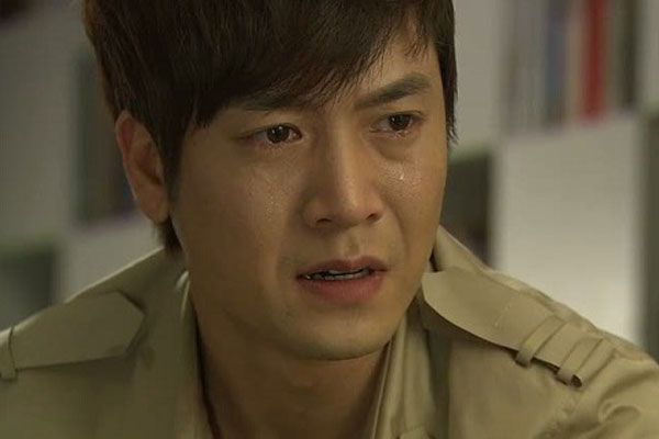 Sáng đến công ty thấy có hộp chocolate trong ngăn kéo, tôi đi tìm chủ nhân thì sốc óc trước lời tiết lộ của đồng nghiệp-2