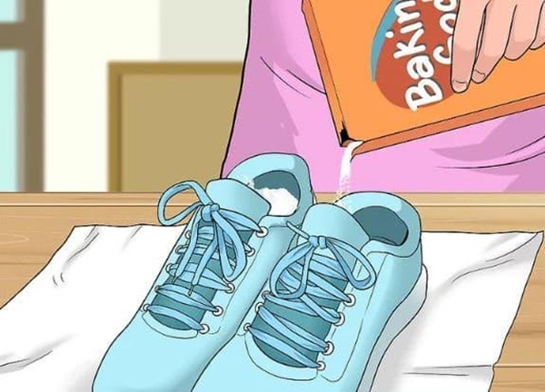 Mách bạn 9 cách bất ngờ giúp loại bỏ mùi hôi trên giày-3