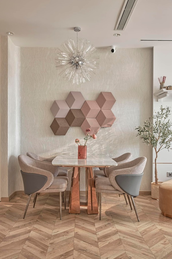 Nữ 9x thuyết phục chồng decor căn hộ 115m2 màu hồng đất ánh kim lãng mạn, sang xịn không hề sến-13