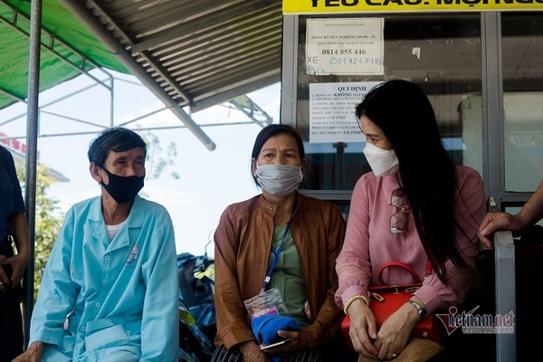 Tình tiết rợn người trong vụ nữ sinh lớp 7 bị bạn tát và xé áo ở Quảng Trị-2