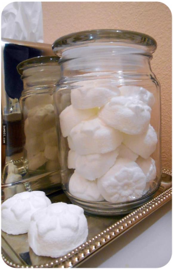 Tôi đã không cọ bồn cầu kể từ khi làm một lọ bom toilet theo hướng dẫn, kết quả bồn cầu luôn sạch bong và rất thơm tho-3