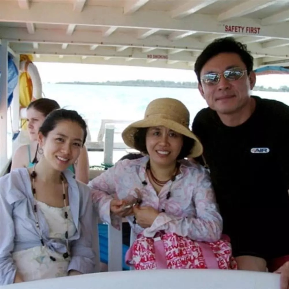 Hyun Bin - Son Ye Jin trong mắt bố mẹ hai bên: Con dâu chưa chính thức vào cửa đã được lòng mẹ chồng, con rể giống hệt bố vợ?-2