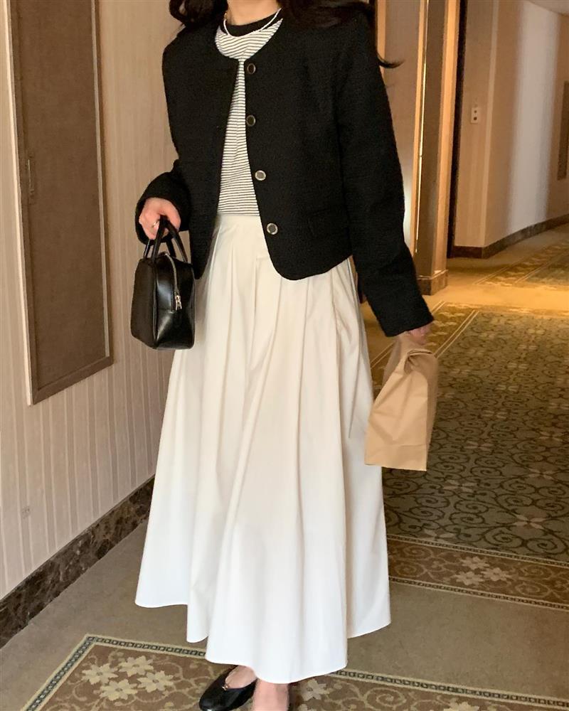 Một kiểu chân váy đang soán ngôi chân váy xếp ly nhỏ, khiến chị em phát mê vì quá sang trọng tinh tế-7