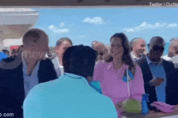 Báo Mỹ đánh giá chuyến công du của nhà Công nương Kate hoàn toàn thất bại với những sai lầm không thể cứu vãn-4