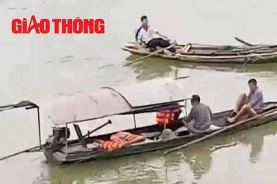 Vụ 2 mẹ con gặp nạn trong vụ đắm đò ở Tuyên Quang: Thi thể mẹ đã được tìm thấy, bé con 5 tuổi vẫn mất tích