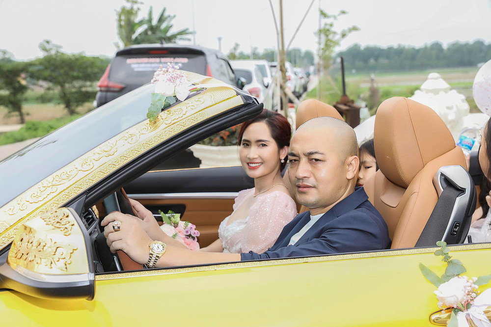 Chân dung đại gia buôn lợn mở tiệc kỷ niệm ngày cưới khủng: Hết lớp 6 nghỉ học đi chợ-2