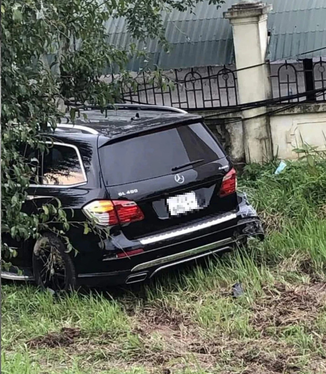 Quảng Ninh: Mercedes GLS chạy tốc độ cao tông tử vong một phụ nữ, nhiều bộ phận cơ thể rơi ra đường gây kinh hãi-1