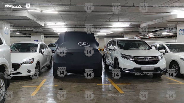 Theo dấu Hiền Hồ suốt 1 tuần thị phi bùng nổ, xế hộp 13 tỷ phủ bạt kín mít dưới hầm chung cư còn chủ xe đã ở đâu?-3