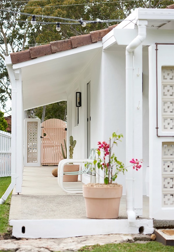 BTV thời trang cải tạo ngôi nhà gạch cũ thành nơi nghỉ dưỡng lý tưởng bên bờ biển-2