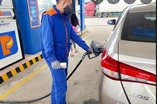 Giá xăng sắp tăng trở lại?