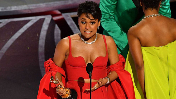 Kết quả OSCAR 2022: Will Smith khóc nức nở sau cú tát gây tranh cãi nhất đêm, Diana Kristen Stewart hụt giải vào tay mỹ nhân này-5