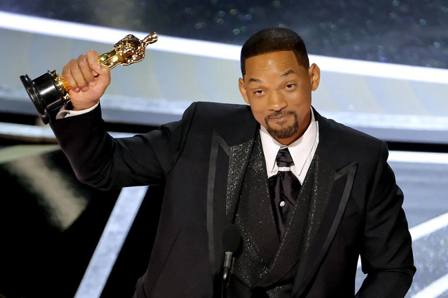 Cú vuốt má MC đi vào lịch sử trao giải Oscar của Will Smith: Đàn ông ít nhất phải bảo vệ được 2&nbsp;thứ, mảnh đất dưới chân và người phụ nữ của mình?-6
