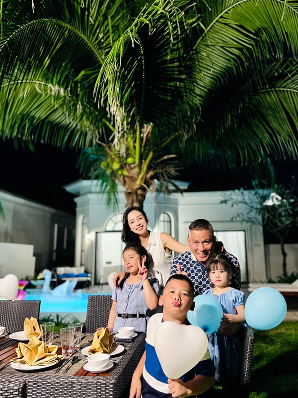 Hoa hậu - Đại gia: Công thức cũ nhưng thời nào cũng hợp mốt, thắng cửa 1 cuộc thi là rộng đường cơ hội!-12