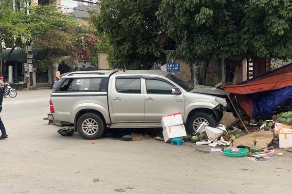 Công an Thanh Hóa nói lý do xe biển xanh tông 2 người tử vong-1