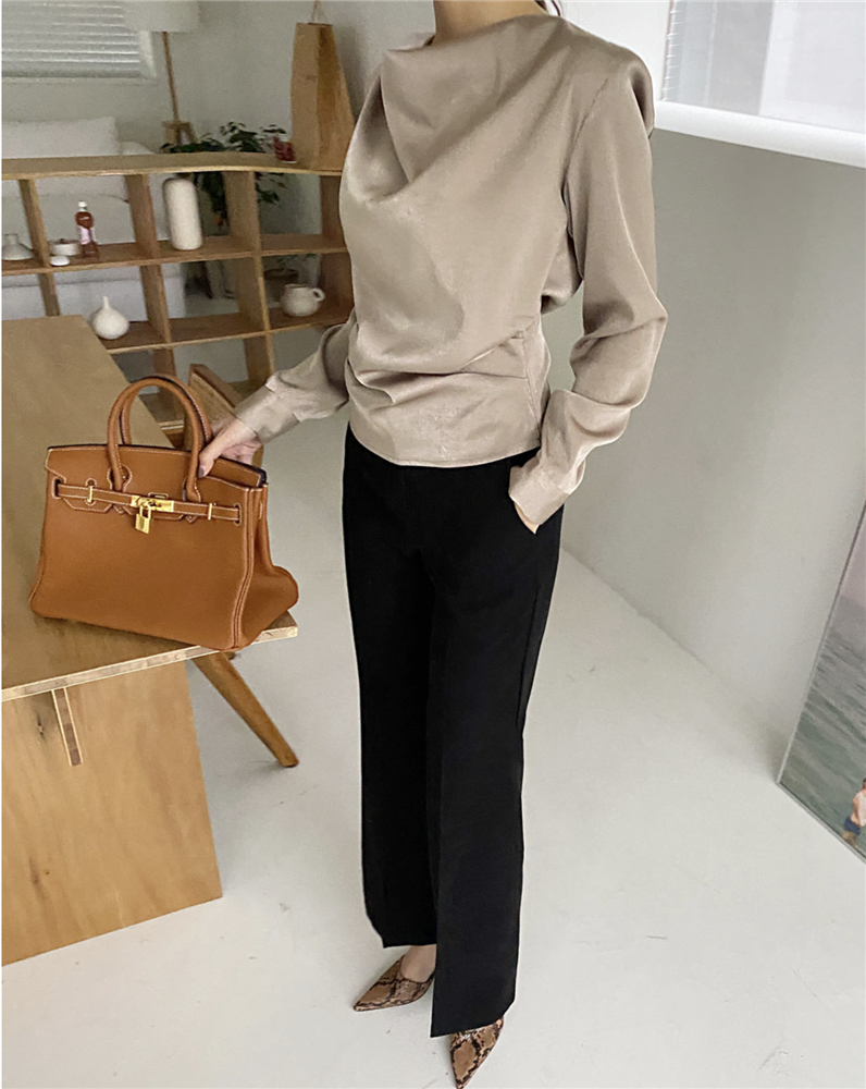 Mềm mại thanh tao như sơ mi lụa: Chiếc áo chuẩn style từ nữ chính phim Hàn đến quý cô Pháp thanh lịch-21