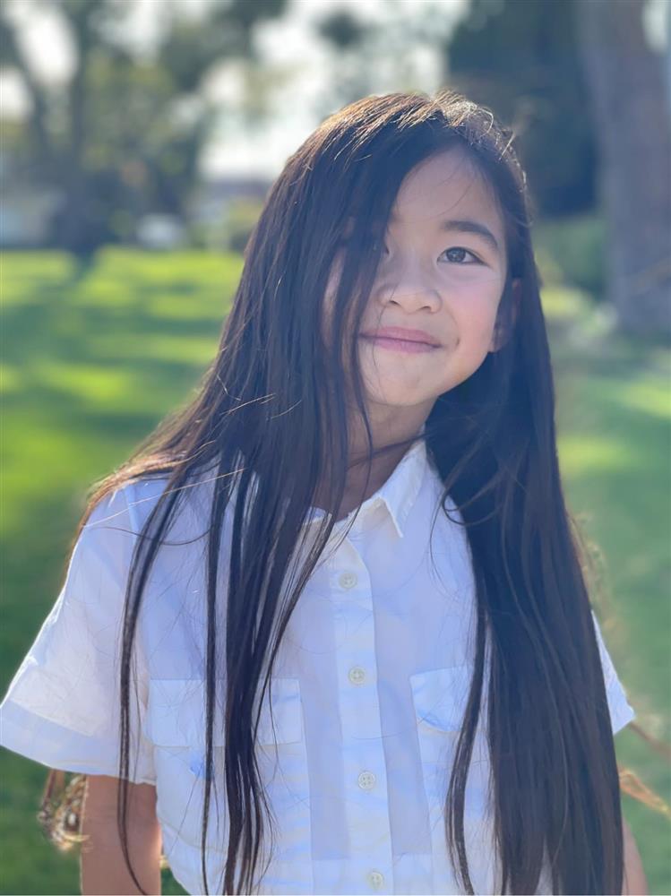 Ái nữ của em gái Tăng Thanh Hà mới 6 tuổi đã thừa hưởng gen MỸ NHÂN: Mẹ khoe 1 bức ảnh mà lộ cách dạy con đáng khen-1
