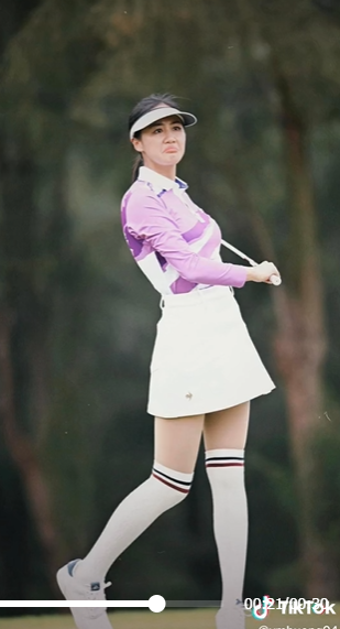 Văn Mai Hương cũng là một tay Golf không phải vừa, giành luôn cả giải thưởng khiến hội Golf thủ cũng phải dè chừng-2