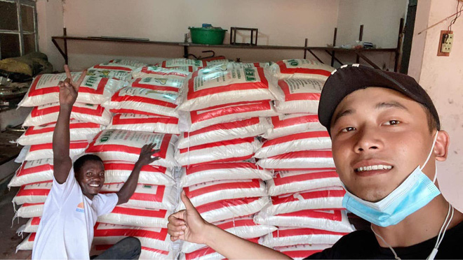 Từng vay 150 triệu đi xuất khẩu lao động - nay lên chức phó chủ tịch kiêm idol cõi mạng: Quang Linh Vlogs đã giàu cỡ nào?-5