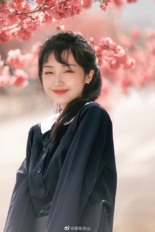 Bước sang tháng 4 này, 4 cung Hoàng đạo sau có cuộc sống đầy viên mãn, vạn sự như ý, vạn điều cát tường-1