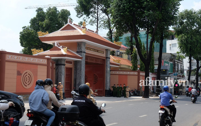 Đưa linh cữu Phó Chủ tịch TP.HCM Lê Hòa Bình về nhà tang lễ Bộ Quốc phòng-2