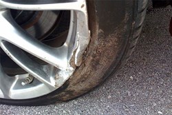 Nổ lốp xe gây tai nạn phổ biến trên cao tốc: Nguyên nhân và cách khắc phục