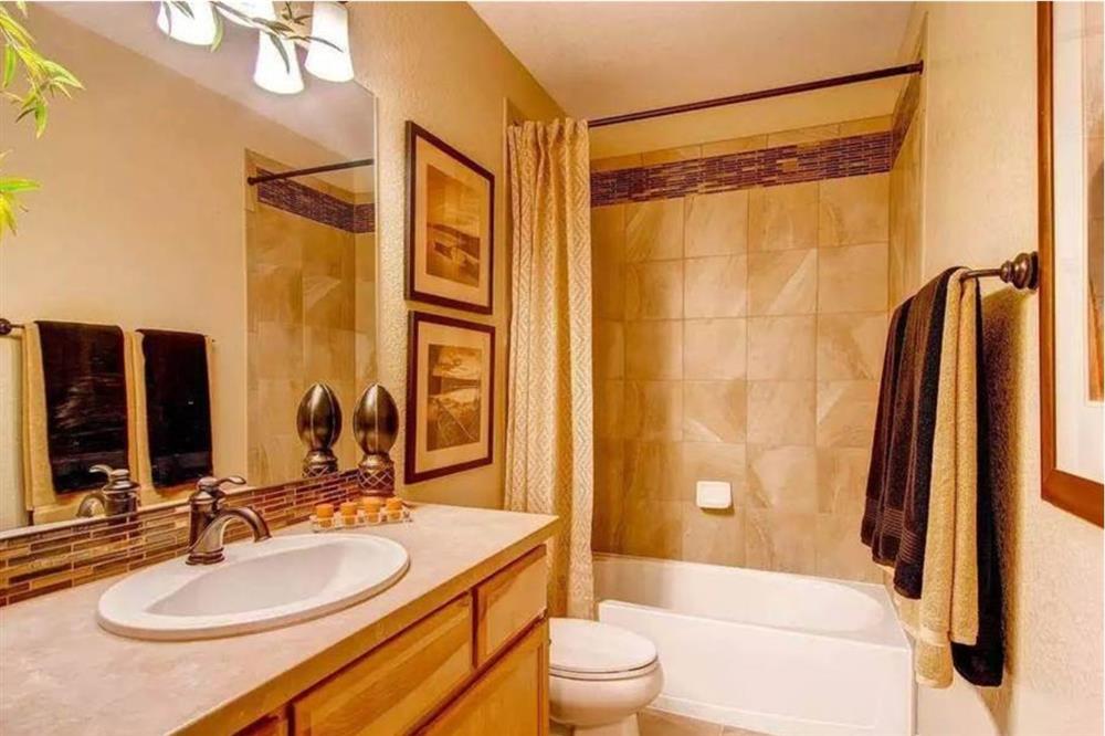 Phải làm gì nếu nhà tắm quá nặng mùi? Mách bạn kỹ năng này, không cần tốn tiền mà vẫn sạch mùi hôi-1