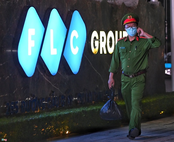 Cảnh sát khám xét trụ sở Tập đoàn FLC-3