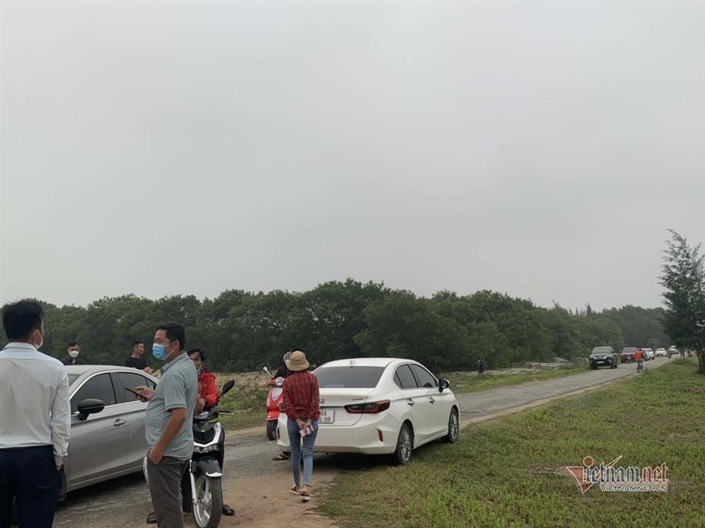 Cò vây, lùng đất xuyên ngày đêm, dân đóng cửa vì mệt mỏi-8