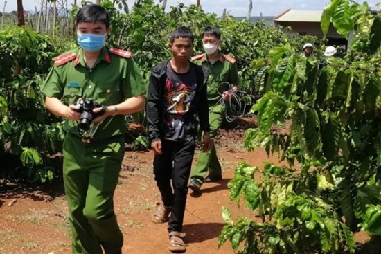 Người phụ nữ bị sát hại, hiếp dâm rồi phi tang xác xuống giếng