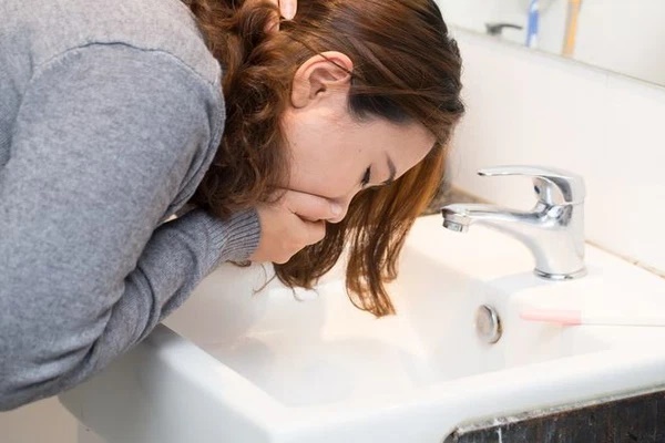 Người đàn ông 35 tuổi tử vong khi đang yêu, bác sĩ nói cấm quan hệ sau khi uống thứ này-3