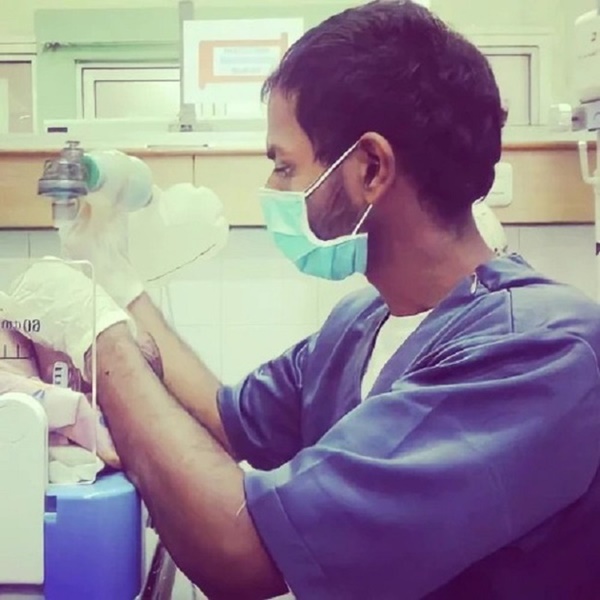 Giữa đêm nhận ca cấp cứu chuyển dạ sinh con, bác sĩ choáng váng khi biết danh tính sản phụ và cái kết ám ảnh cả cuộc đời làm nghề y-2