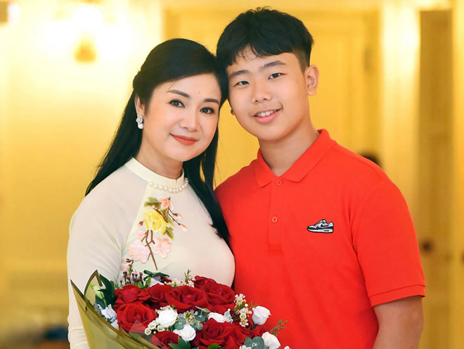 Đại mỹ nhân phim Việt khiến chim sa, cá lặn, triệu người ngẩn ngơ giờ ra sao?-9