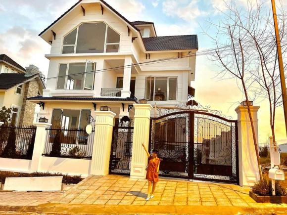 Hậu nghi vấn ly hôn với Mai Sơn, Kiều Linh khoe villa xịn sò ở Đà Lạt-5
