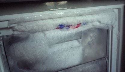 Tủ lạnh luôn có mùi? Chỉ cần cho một thứ vào và tủ lạnh sẽ không bốc mùi nữa! Mùi hôi biến mất và bạn có thể tiết kiệm tiền điện hàng tháng!-3