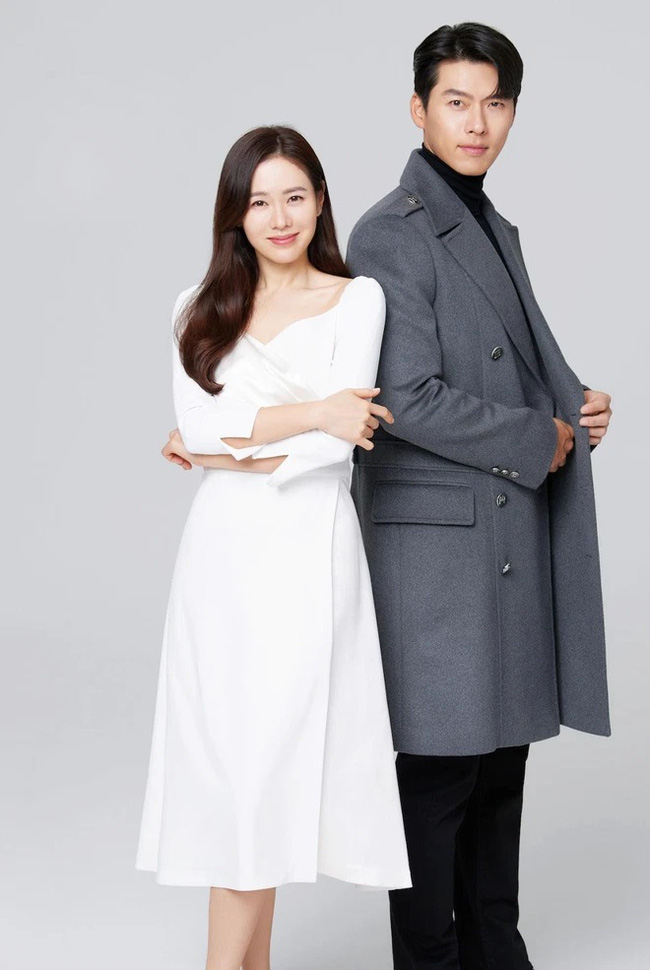 Vài tiếng trước hôn lễ thế kỷ của Hyun Bin - Son Ye Jin, người hâm mộ xôn xao về chiếc voan cưới thêu dòng chữ đặc biệt-4