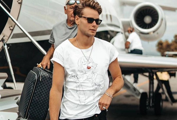 Đến năm 15 tuổi mới biết bố mình là tỷ phú, rich kid Úc từng khiến cả thế giới lóa mắt vì độ ăn chơi đỉnh cao giờ ra sao?-3