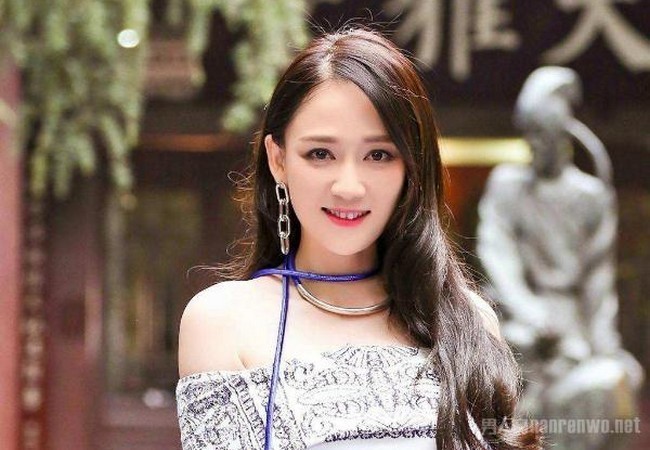 Mỹ nhân Hoàng Tử Ếch Trần Kiều Ân xác nhận kết hôn với tình trẻ ở tuổi 42-7