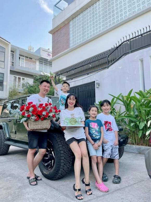 Ốc Thanh Vân khoe vườn cây trĩu trái trong biệt thự sau thời gian vun trồng-12