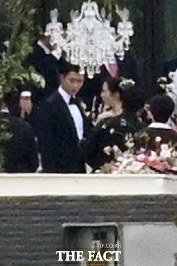 Siêu đám cưới Hyun Bin và Son Ye Jin:  Cặp đôi chính thức trở thành vợ chồng, nữ diễn viên khoe chiếc váy thứ 2-9