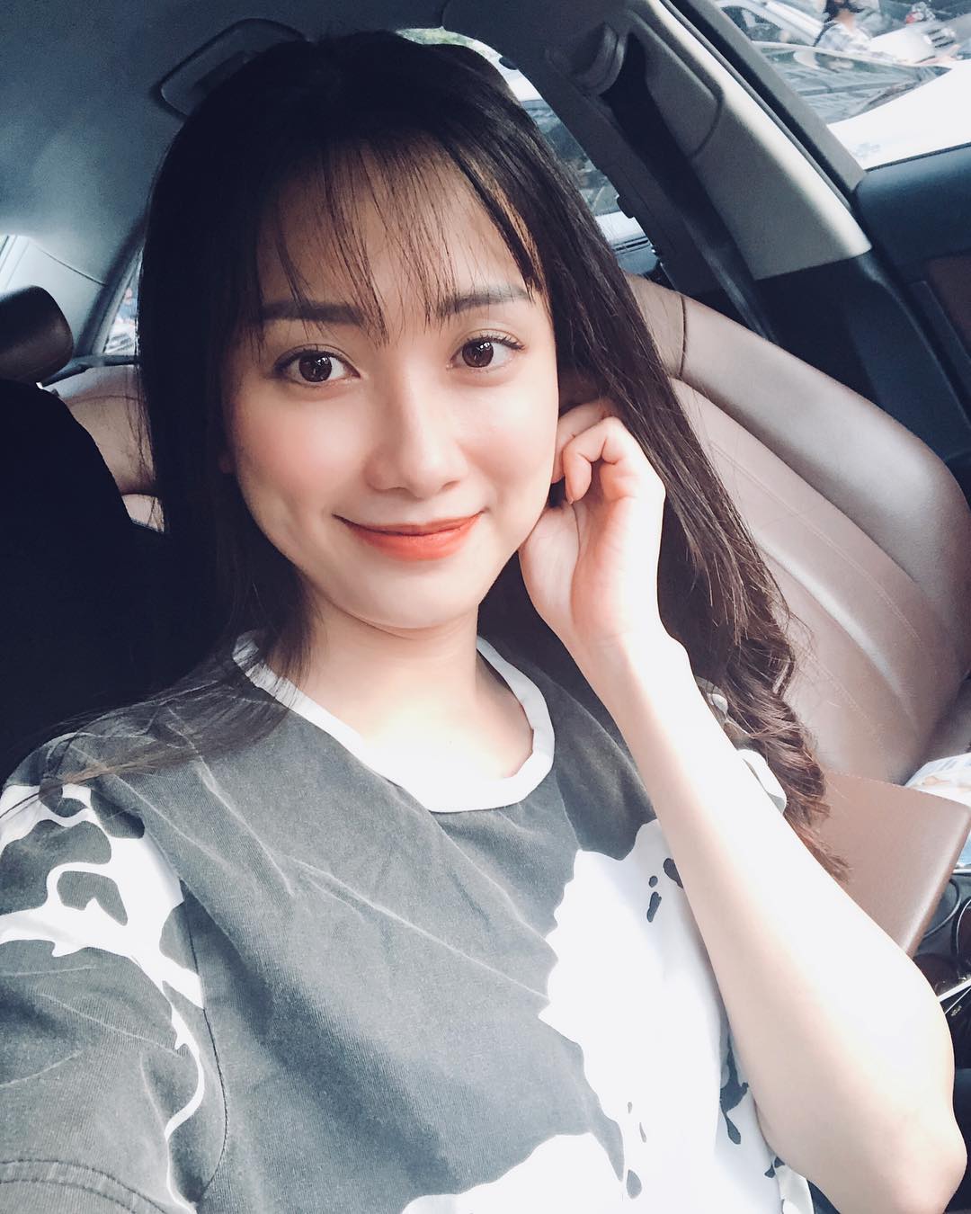 Vợ Tân Chủ tịch FLC từng là Hoa khôi trường Top, là thành viên trong hội chị đẹp chơi Golf” của nữ thần VTV Mai Ngọc-4