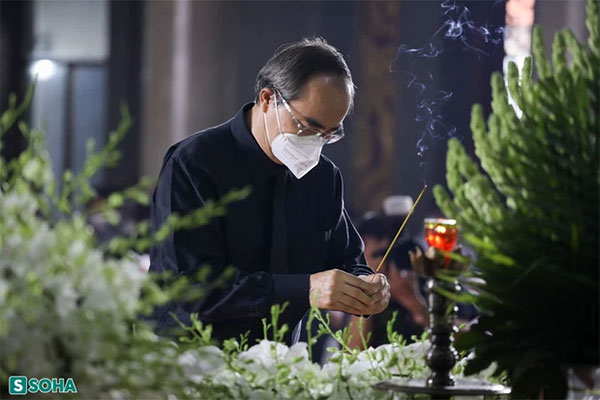 Xúc động lời hứa của con trai PCT Lê Hòa Bình trong ngày sinh nhật ba: Con sẽ cố gắng học giỏi, giúp em con và là chỗ dựa vững chắc của mẹ”-5