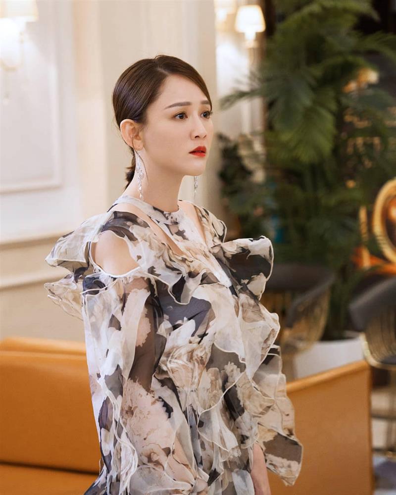 2 chị đẹp tuổi 40+ mãi mới chịu thoát ế: Son Ye Jin đã hack tuổi ác liệt, quay sang mỹ nhân này còn choáng hơn-10